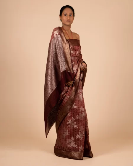 Everyday Comfort  Geometrical & Floral Dusty Pink (Gajari) Cotton Saree