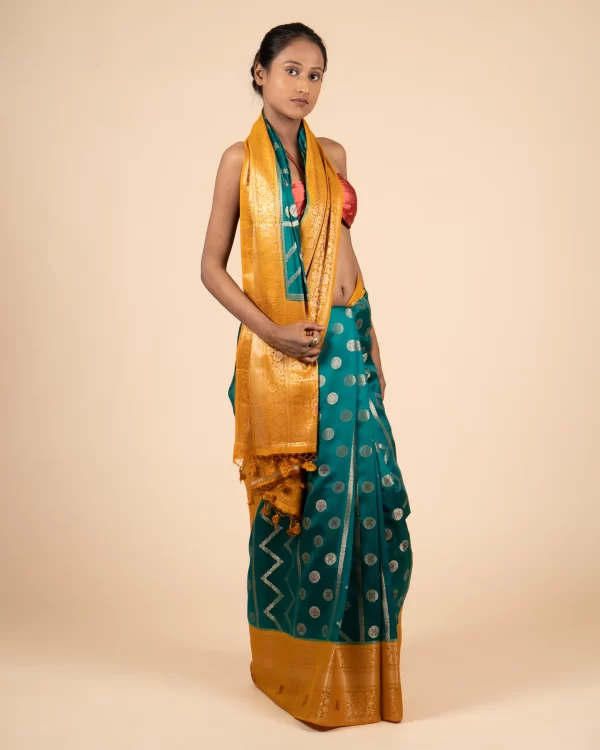Evening Glam Floral & Geometrical  Rama-Majanta Chiniya Saree - Image 4