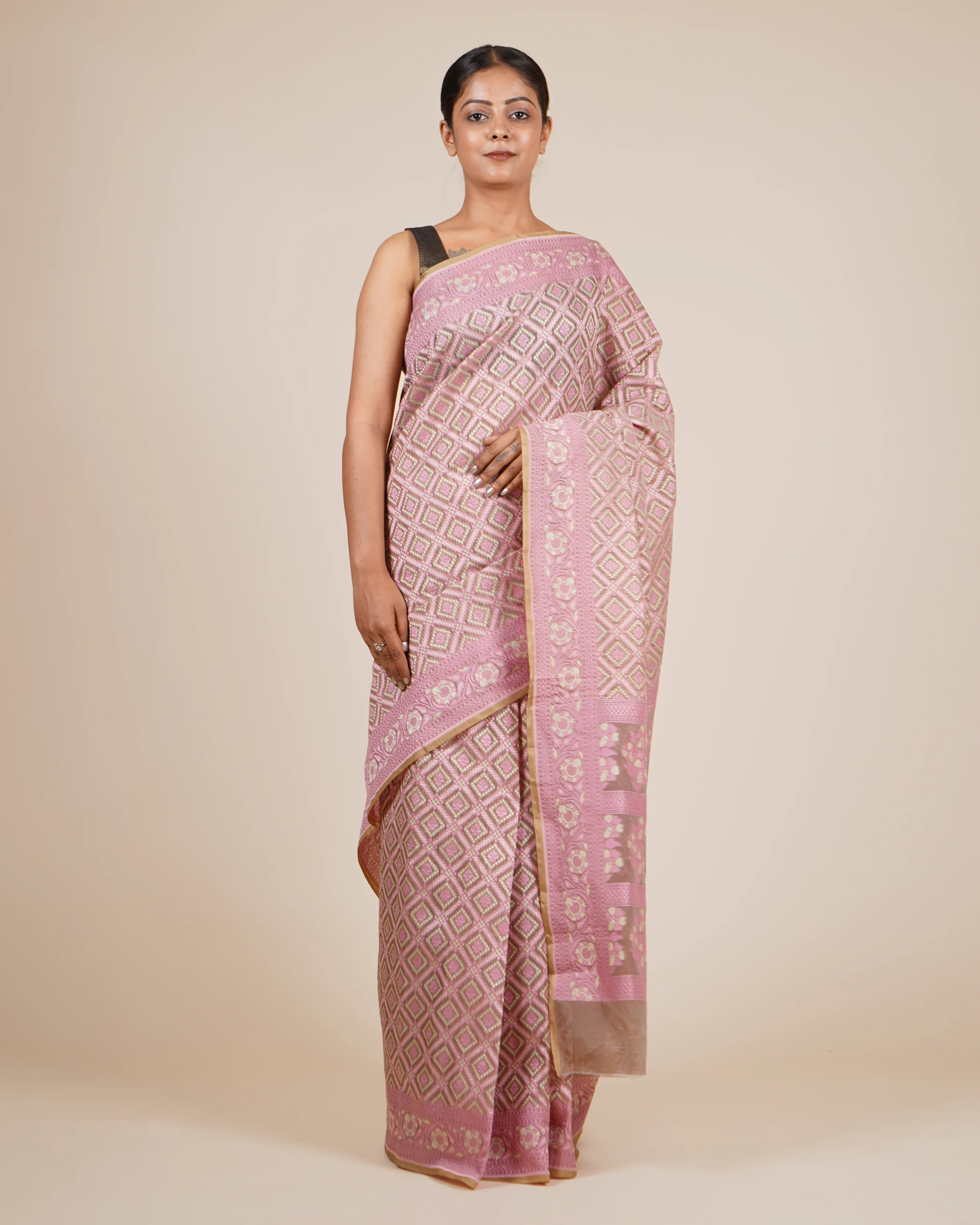 Everyday Comfort Pink Cotton Saree